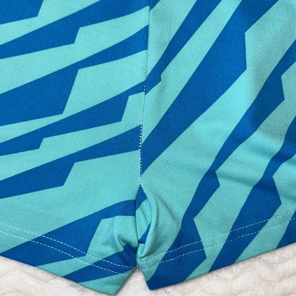 Marika Tek Blue and Teal Stretch Short Athletic Workout Shorts Size Large - Picture 3 of 11